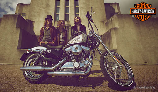 DeWolff en Harley-Davidson Seventy-Two