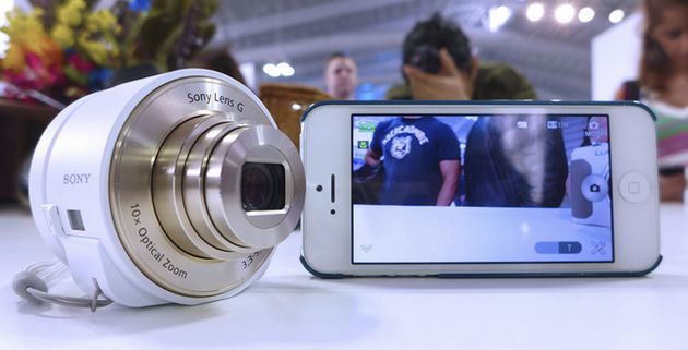 Doe mee en maak nu kans op een Sony QX10 Lenscamera!