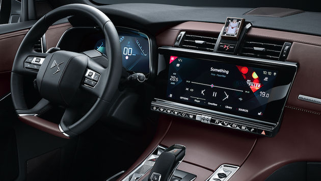 DS7 Crossback 12-inch display