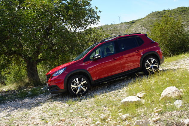 peugeot_2008_gtline_130Pk