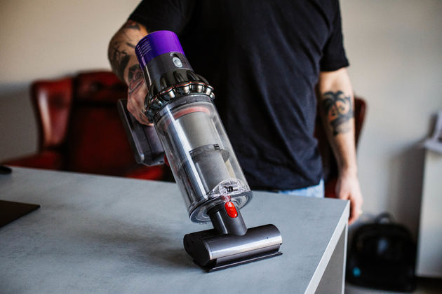 dyson-v10-6