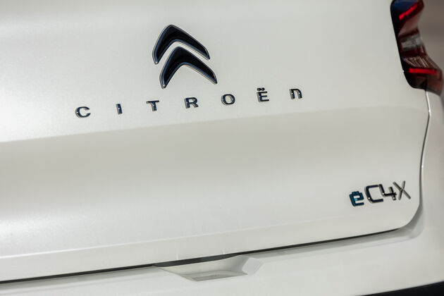 e-C4-X-Electric-054