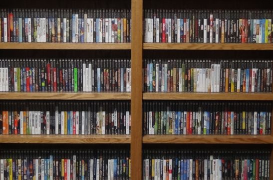 Help, mijn man heeft een hobby: alle 1850 Playstation 2 games verzameld - nog in de seal