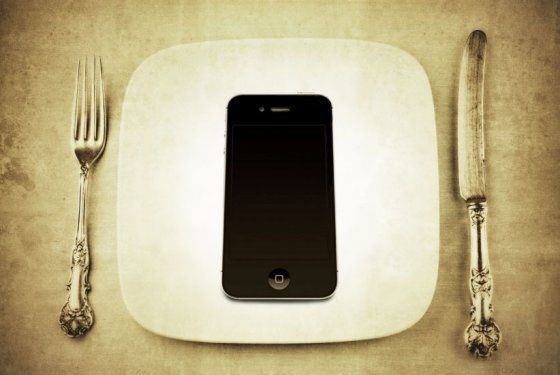 Het gebruiken van je smartphone in restaurants