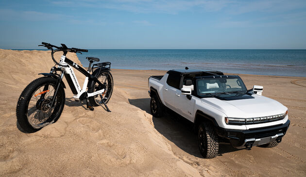 Hummer-EBike-a
