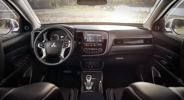 Interieur_Design_Mitsubishi Outlander PHEV
