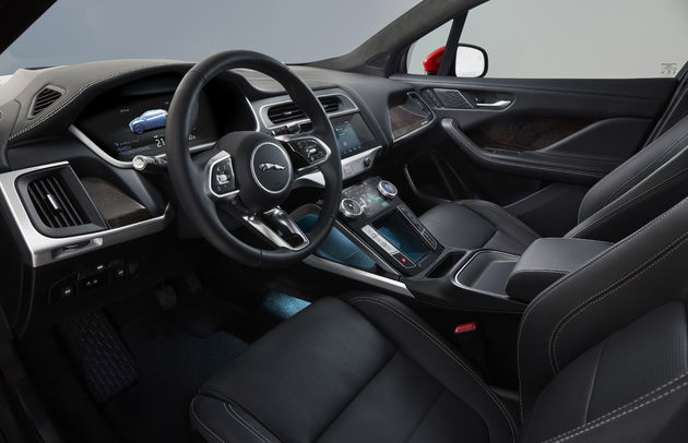 jaguar_i-pace_cockpit