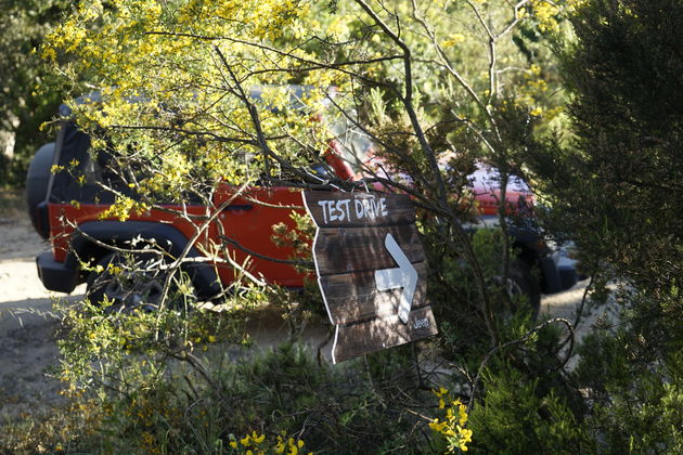 Jeep_75_Saint_Tropez_12