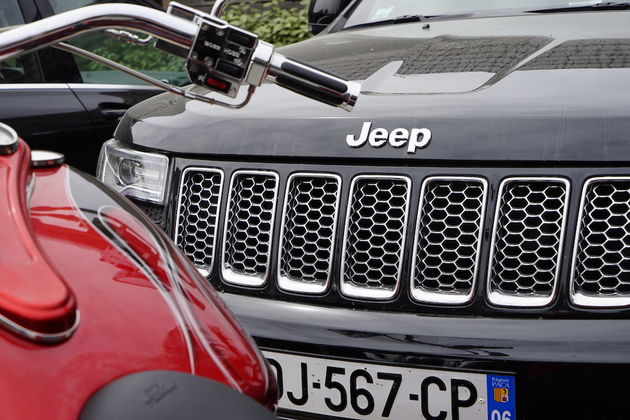 Jeep_75_Saint_Tropez_21