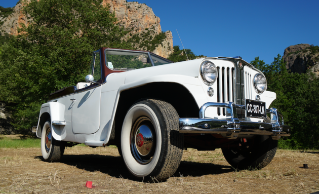 Jeep_Camp_2016_heritage_classic_jeep_jeepster
