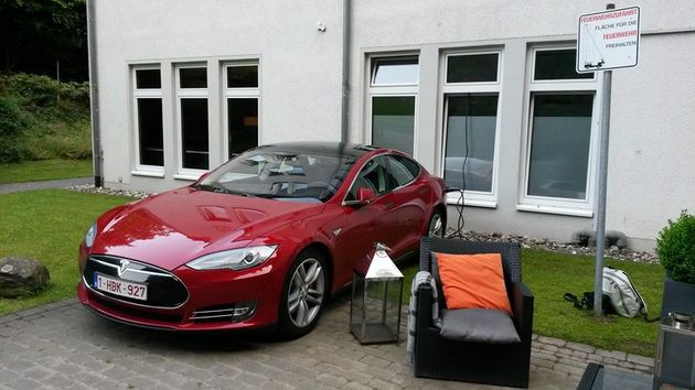 Tesla Model S