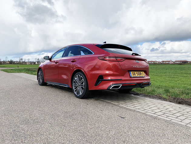 kia-proceed-design-back