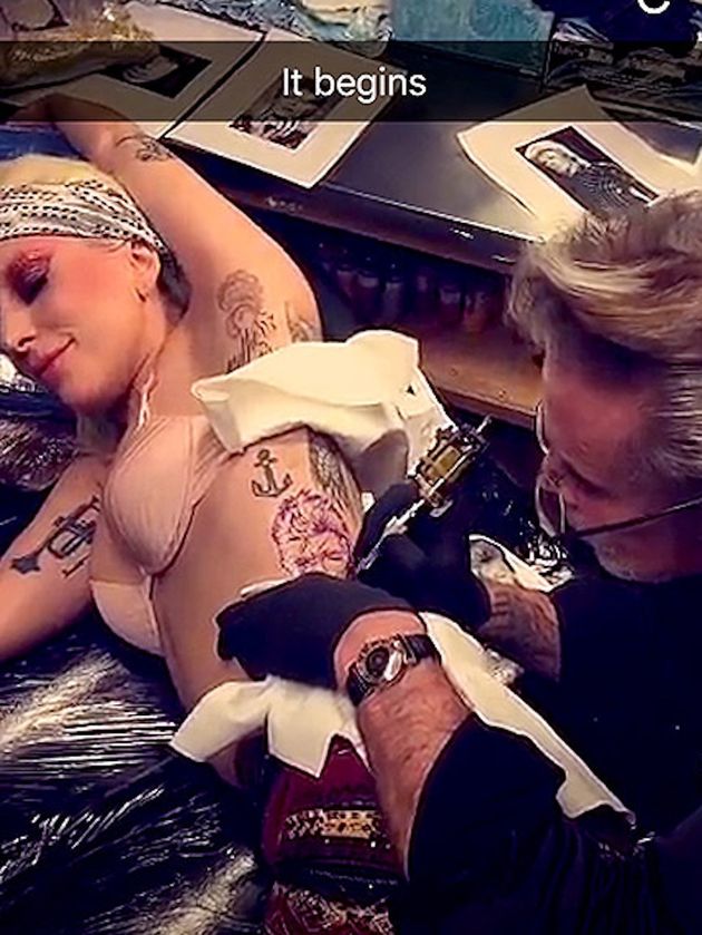 lady-gaga-tattoo-bowie