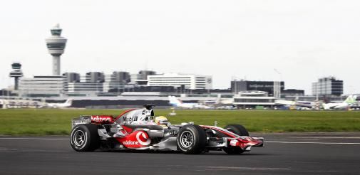 Lewis Hamilton verslaat Vodafone netwerk