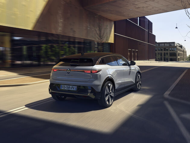 Megane_E-Tech_Electric_02