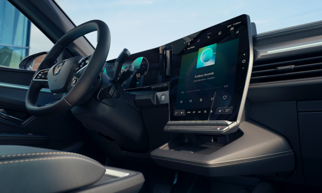 Megane_E-Tech_Electric_OpenR-display