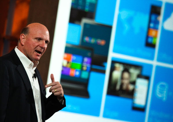 Microsoft gaat zich meer richten op hardware en online services