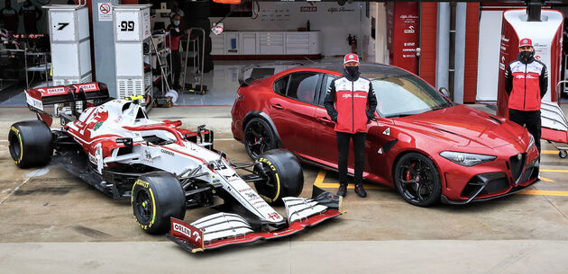 Newby_Antonio_Giovinazzi_veteraan_Kimi_Räikkönen.j
