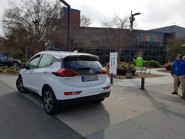 Opel_Ampera_E_Google