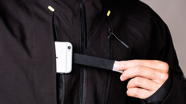 Open_Wear_zakje_telefoon