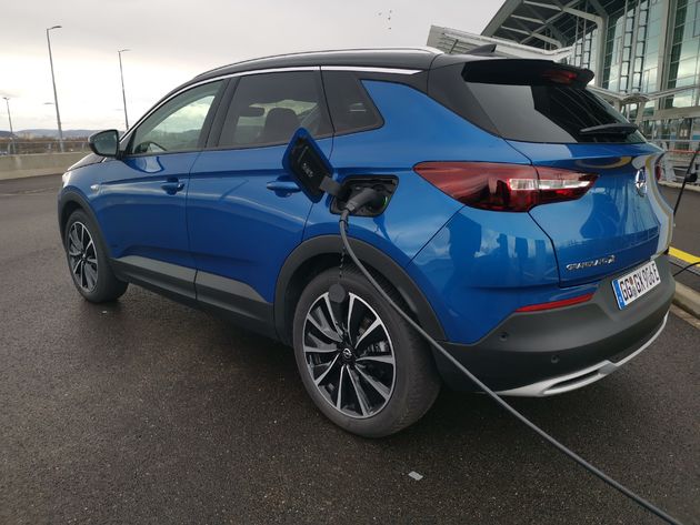 De nieuwe Opel Grandland X Hybrid4