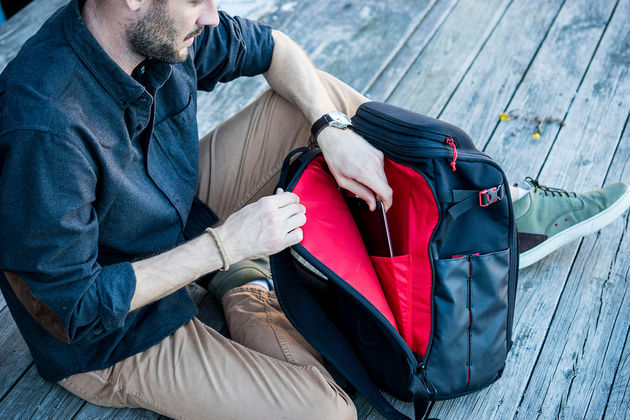 padded-tablet-laptop-sleeve-backpack