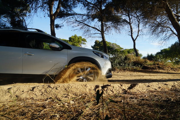 Peugeot_2008_Grip_Control_1