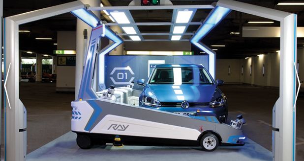 Robot parkeert wagens op Dusseldorf Airport