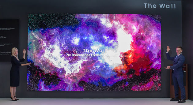 Samsung-219-The Wall