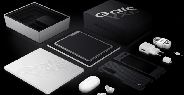 Samsung Galaxy Fold Unpacked