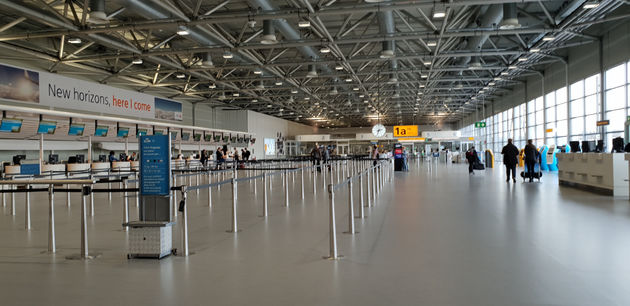 Schiphol_1a_vertrekhal_b_pier