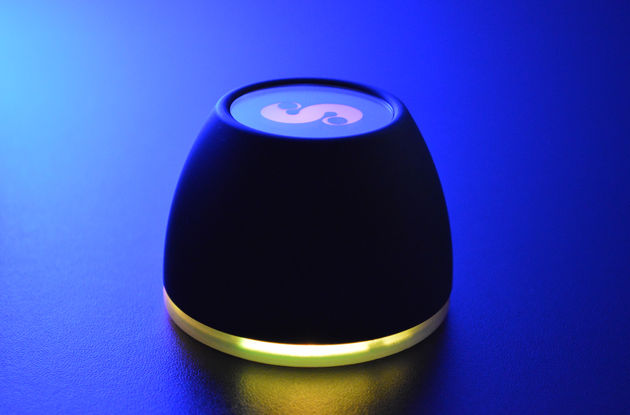 spin-remote-colored-shell-black-teaser
