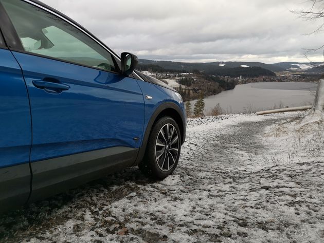 Stoere SUV Grandland X Hybrid