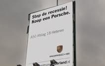 Stop de recessie, koop een Porsche