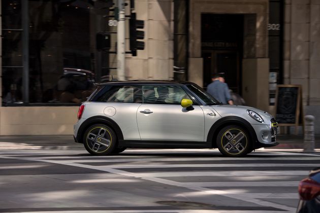 the-new-mini-cooper-electric