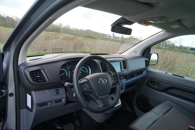 Toyota_Proace_interieur