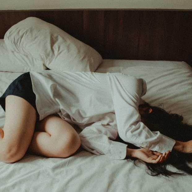 De psychologie achter waarom mensen denken dat 5G hen ziek maakt