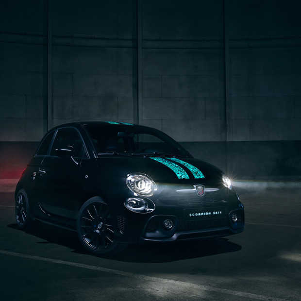 Een lichtgevende Abarth ‘Scorpion Skin’ voor het KWF