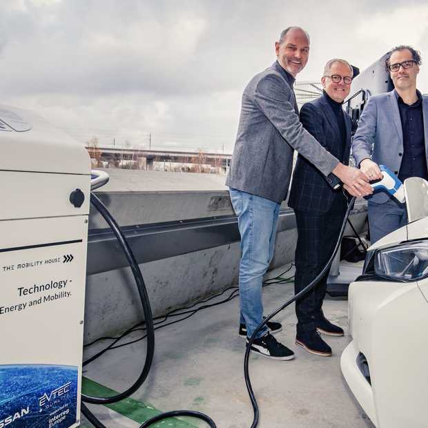 Bezoekers gaan energie leveren aan ArenA via slimme laadpalen