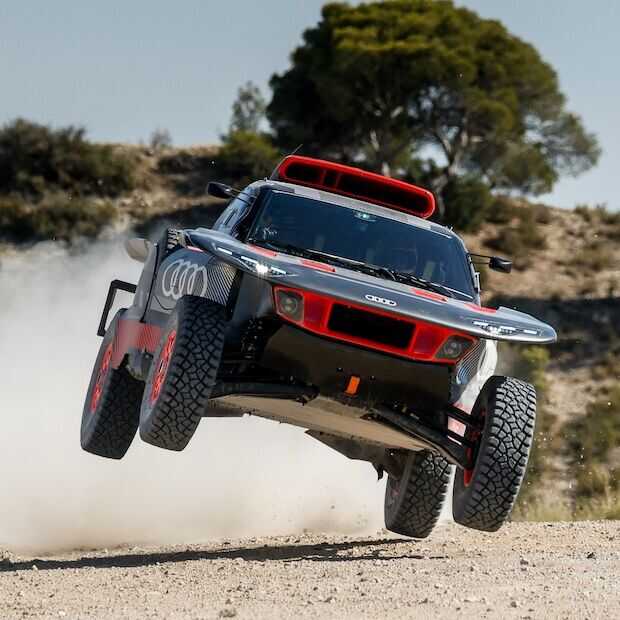 Audi’s nieuwe hybride Dakar Buggy