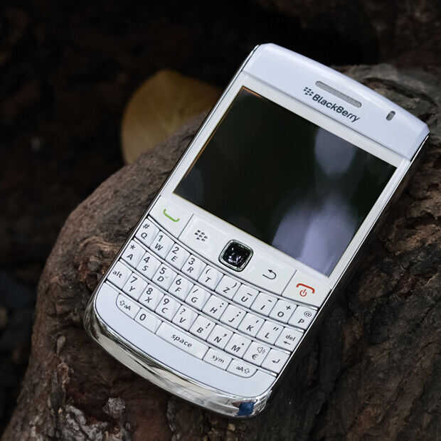 ​De trailer van de film BlackBerry is heerlijk nerdy