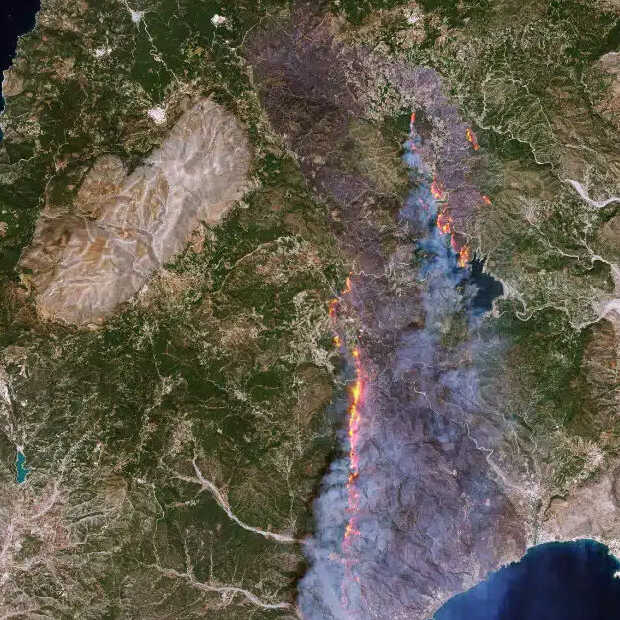 ​Bosbranden Rhodos zijn zelfs vanuit de ruimte te zien