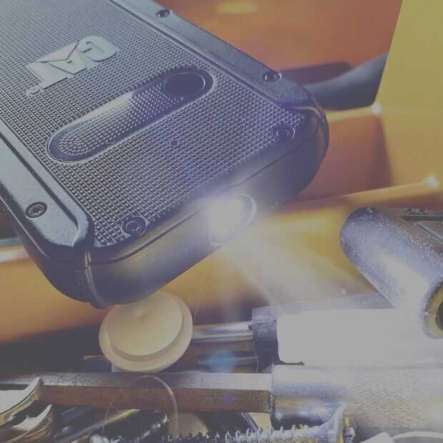 Cat lanceert twee antibacteriële ruggedized smartphones