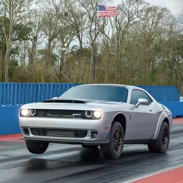 Dodge laat de ronkende V8 nog niet helemaal los