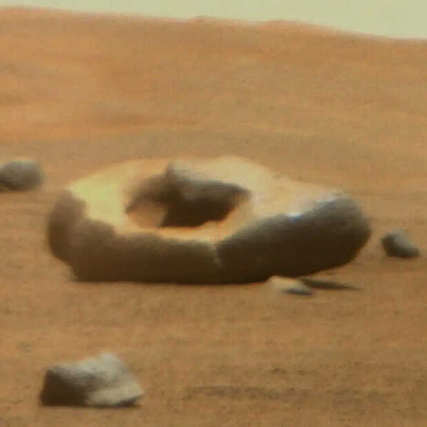 ​Bijzondere donut op Mars gespot: oorsprong onbekend