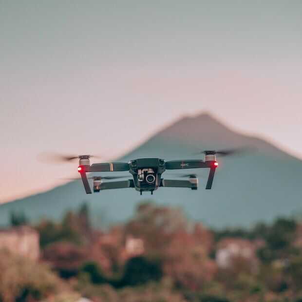 Taxi- en blusdrones op Amsterdam Drone Week