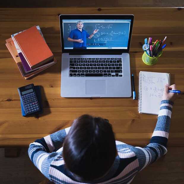 Helft consumenten wil in de toekomst online examinering