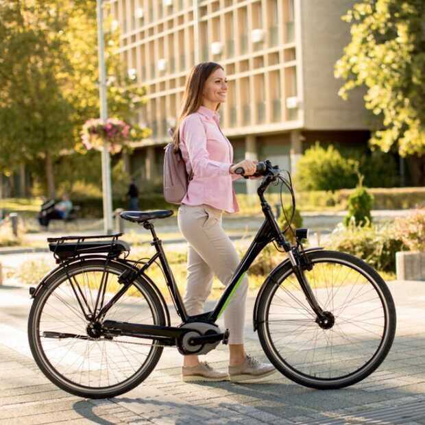 Bijna de helft van de 65 plussers heeft een e-bike thuis staan