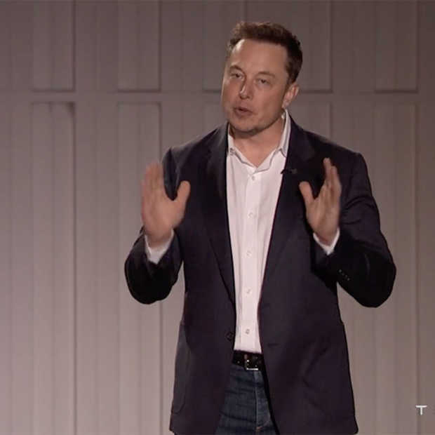 Elon Musk loopt op zijn tandvlees na 'moeilijk en pijnlijk' jaar Elon Musk loopt op zijn tandvlees na 'moeilijk en pijnlijk' jaar
