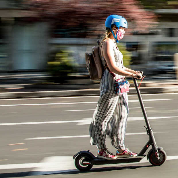 ​‘Elektrische steps mogen straks, maar gemeente bepaalt waar’